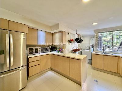 Apartamento de 3 alcobas en venta en El Poblado, Medellín, 229 m² · foto 5 de 20