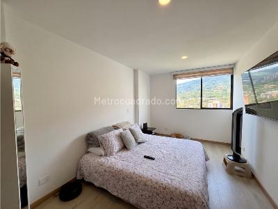 Apartamento en venta en Loma Del Escobero, Envigado · foto 11 de 20