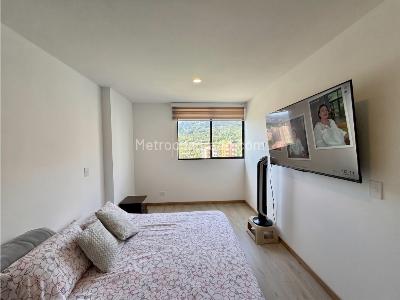 Apartamento en venta en Loma Del Escobero, Envigado · foto 12 de 20