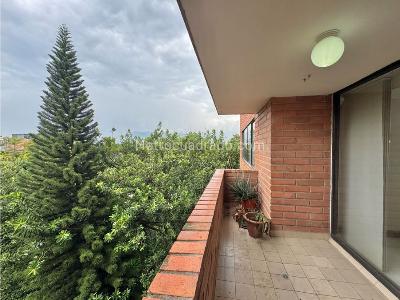 Apartamento de 4 alcobas en venta en El Poblado, Medellín, 191 m² · foto 5 de 20