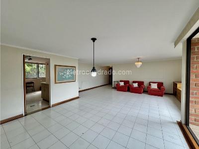 Apartamento de 4 alcobas en venta en El Poblado, Medellín, 191 m² · foto 7 de 20