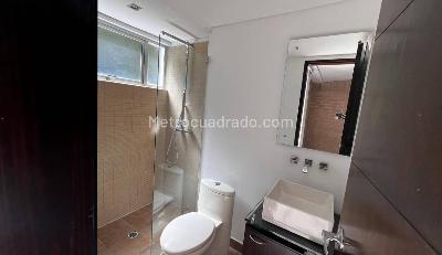 Casa de 4 alcobas en venta en Loma Del Escobero, Envigado, 1250 m² · foto 10 de 16