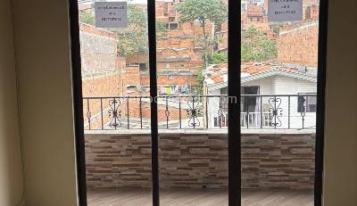 Casa de 4 alcobas en venta en Campo Valdes, Medellín, 120 m² · foto 4 de 14