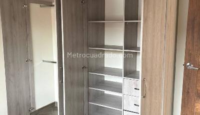 Casa de 4 alcobas en venta en Campo Valdes, Medellín, 120 m² · foto 8 de 14