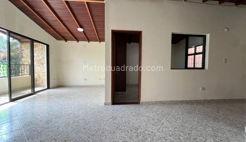 Unfurnished 5BR House in Belen Las Playas - 4
