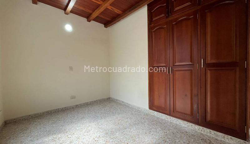 Unfurnished 5BR House in Belen Las Playas - 8