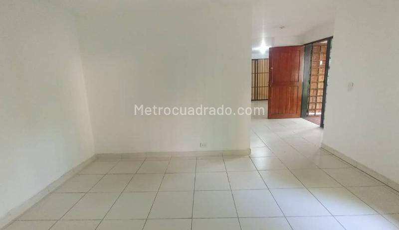 Casa Sin Muebles de 4 Alcobas en Belén Malibu - 3