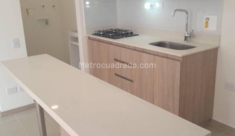 Apartamento en Arriendo, Loma San Jose, Sabaneta - 2
