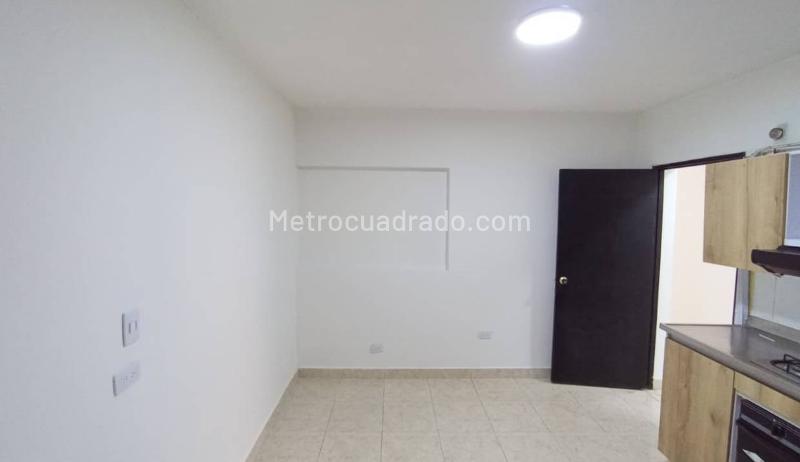 Casa en Muy Buen Estado de 3 Alcobas en Belén Rosales - 3