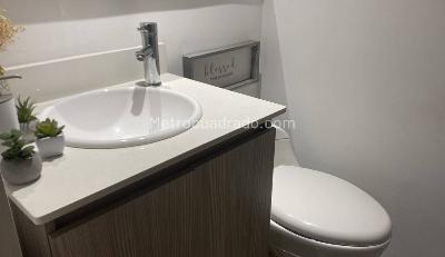 Apartamento de 3 alcobas en arriendo en Belen Loma De Los Bernal, Medellín, 105 m² · foto 11 de 20