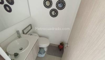 Apartamento de 3 alcobas en arriendo en Belen Loma De Los Bernal, Medellín, 105 m² · foto 12 de 20