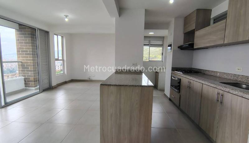 Apartamento sin Amoblar de 3 Alcobas en Calasanz con Piscina y Gimnasio - 3