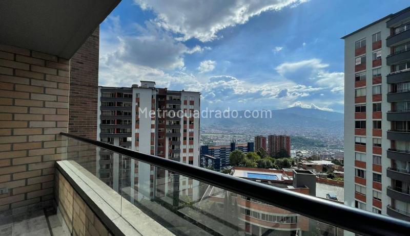 Apartamento en Arriendo, LOMA DEL INDIO POBLADO, Medellín - Więcej