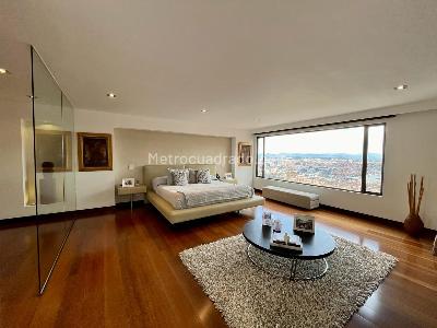 Apartamento de 4 alcobas en venta en Refugio Alto, Bogotá, 435 m² · foto 11 de 20