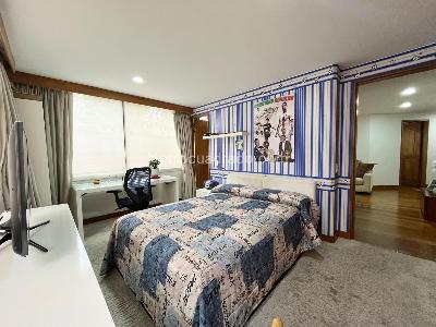 Apartamento de 3 alcobas en venta en Los Rosales, Bogotá, 176 m² · foto 13 de 19