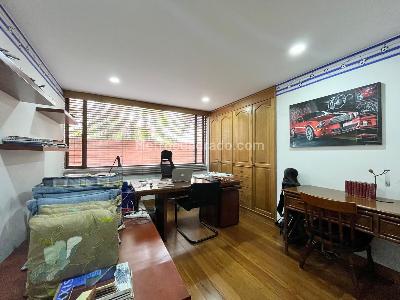Apartamento de 3 alcobas en venta en Los Rosales, Bogotá, 176 m² · foto 12 de 19