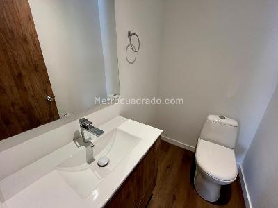 Apartamento de 1 alcoba en venta en Country Virrey, Bogotá, 64 m² · foto 11 de 15