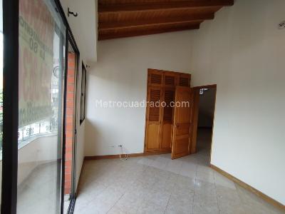 Apartamento de 4 alcobas en arriendo en El Velodromo, Medellín, 200 m² · foto 11 de 20