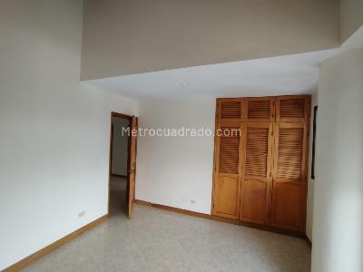 Apartamento de 4 alcobas en arriendo en El Velodromo, Medellín, 200 m² · foto 16 de 20