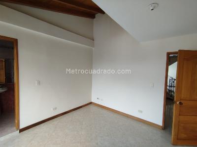 Apartamento de 4 alcobas en arriendo en El Velodromo, Medellín, 200 m² · foto 17 de 20