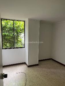Apartamento de 4 alcobas en venta en El Poblado, Medellín, 121 m² · foto 16 de 19