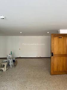 Apartamento de 4 alcobas en venta en El Poblado, Medellín, 121 m² · foto 18 de 19