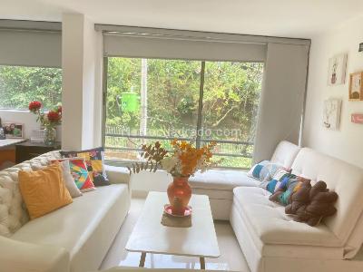 Apartamento en venta en Loma Del Escobero, Envigado · foto 2 de 10