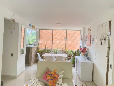 Apartamento en venta en Loma Del Escobero, Envigado · foto 5 de 10
