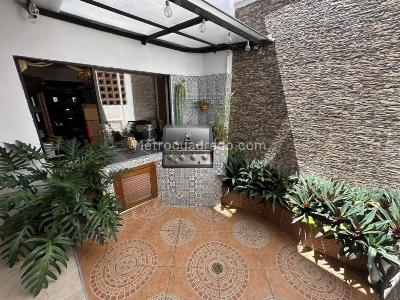 Casa de 4 alcobas en venta en El Trianon, Envigado, 110 m² · foto 6 de 20
