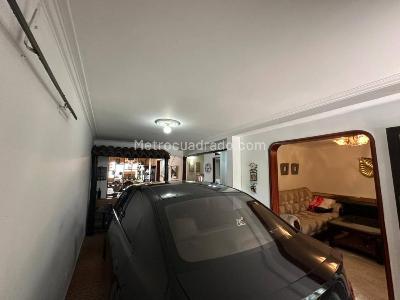 Casa de 4 alcobas en venta en El Trianon, Envigado, 110 m² · foto 11 de 20