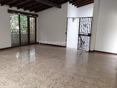 Casa de 4 alcobas en venta en Simon Bolivar, Medellín, 210 m² · foto 10 de 15