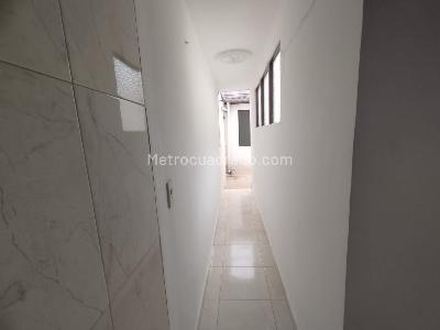 Casa de 4 alcobas en venta en Simon Bolivar, Medellín, 210 m² · foto 3 de 15