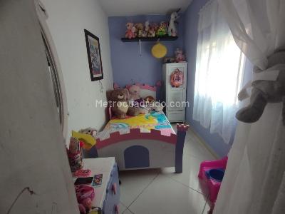 Apartamento en venta en Simon Bolivar, Medellín · foto 6 de 20
