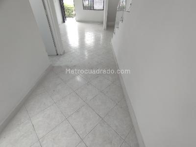 Casa de 4 alcobas en venta en Buenos Aires, Medellín, 231 m² · foto 11 de 20