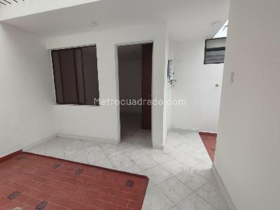 Casa de 4 alcobas en venta en Buenos Aires, Medellín, 231 m² · foto 12 de 20