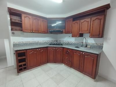 Casa de 4 alcobas en venta en Buenos Aires, Medellín, 231 m² · foto 20 de 20
