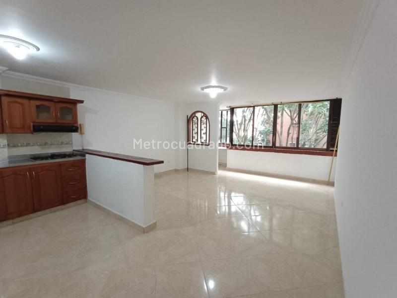 Beautiful 2BR Apartment in Almeria