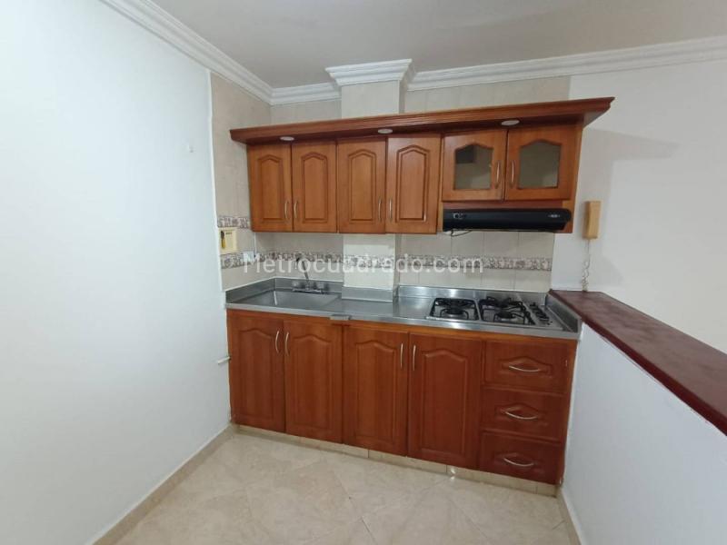 Beautiful 2BR Apartment in Almeria - 3