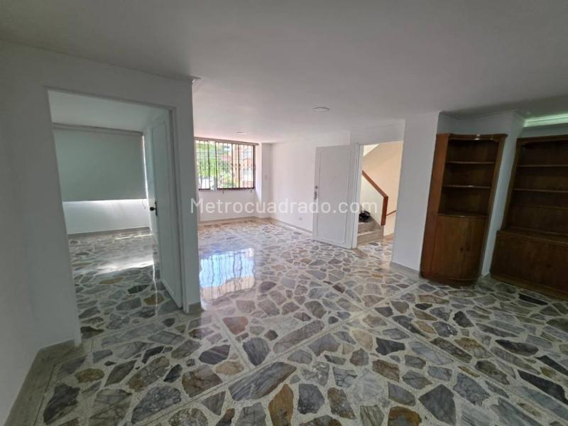 Amplio Apartamento de 3 Alcobas en Simón Bolívar - 3