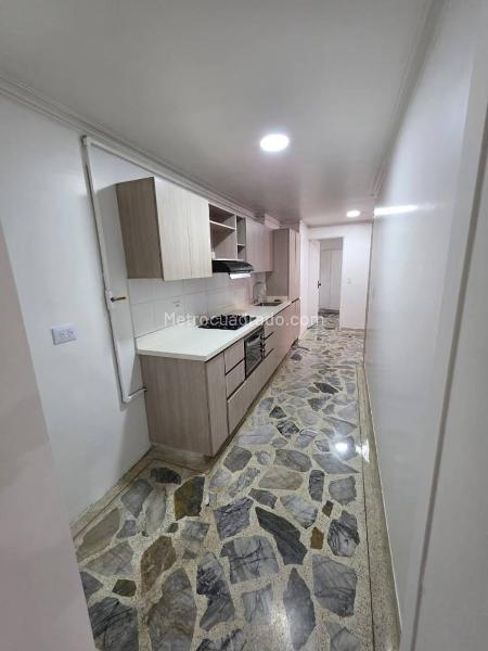 Amplio Apartamento de 3 Alcobas en Simón Bolívar - 4