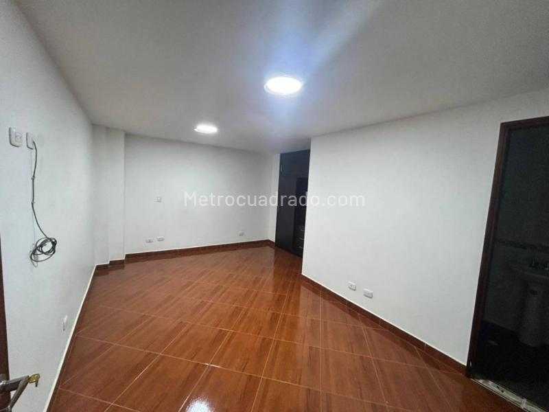 Cozy 2BR Apartment in Belen San Bernardo - 6