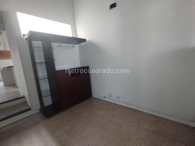 3BR Apartment in Exclusive San Joaquin - 6