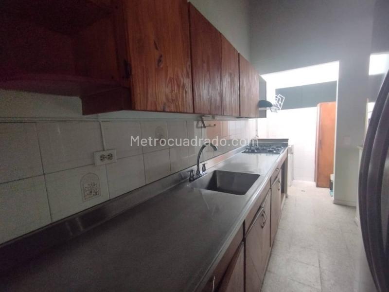 3BR Apartment in Exclusive San Joaquin - 7