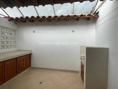 Casa de 4 alcobas en venta en Loma Del Escobero, Envigado · foto 14 de 20