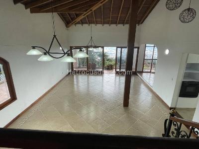 Casa de 4 alcobas en venta en Loma Del Escobero, Envigado · foto 8 de 20