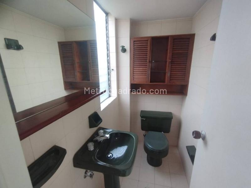 Spacious 4BR Apartment in La Loma Del Indio - 5