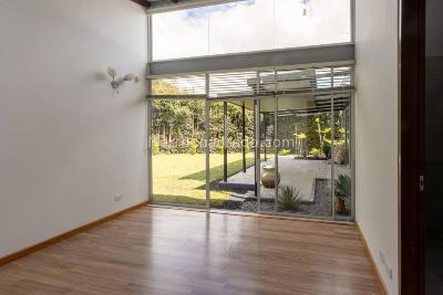 Casa de 5 alcobas en venta en Loma Del Escobero, Envigado, 2000 m² · foto 7 de 20