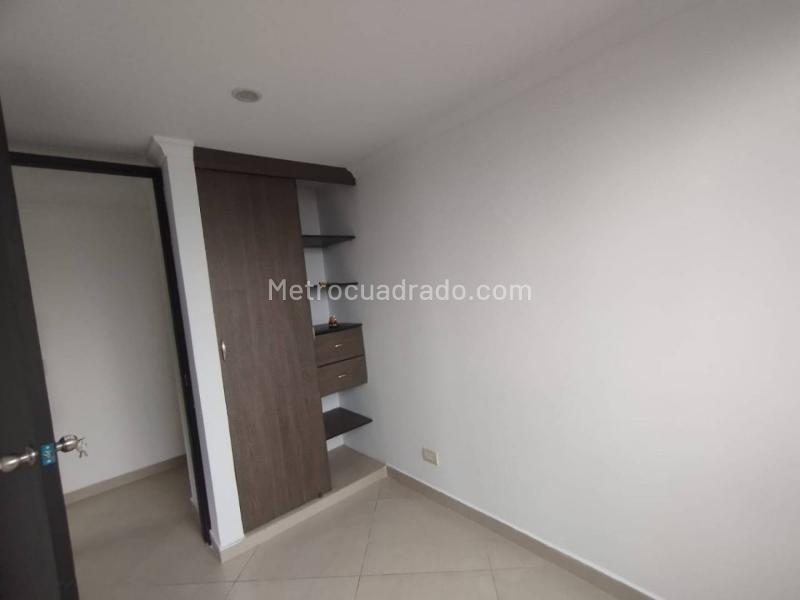 Apartamento de 3 Alcobas en Rodeo Alto - 9