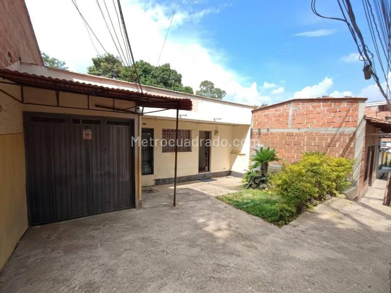 Casa en Venta, Machado, Bello, Bello