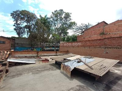 Casa de 5 alcobas en venta en Machado, Bello, 300 m² · foto 8 de 20